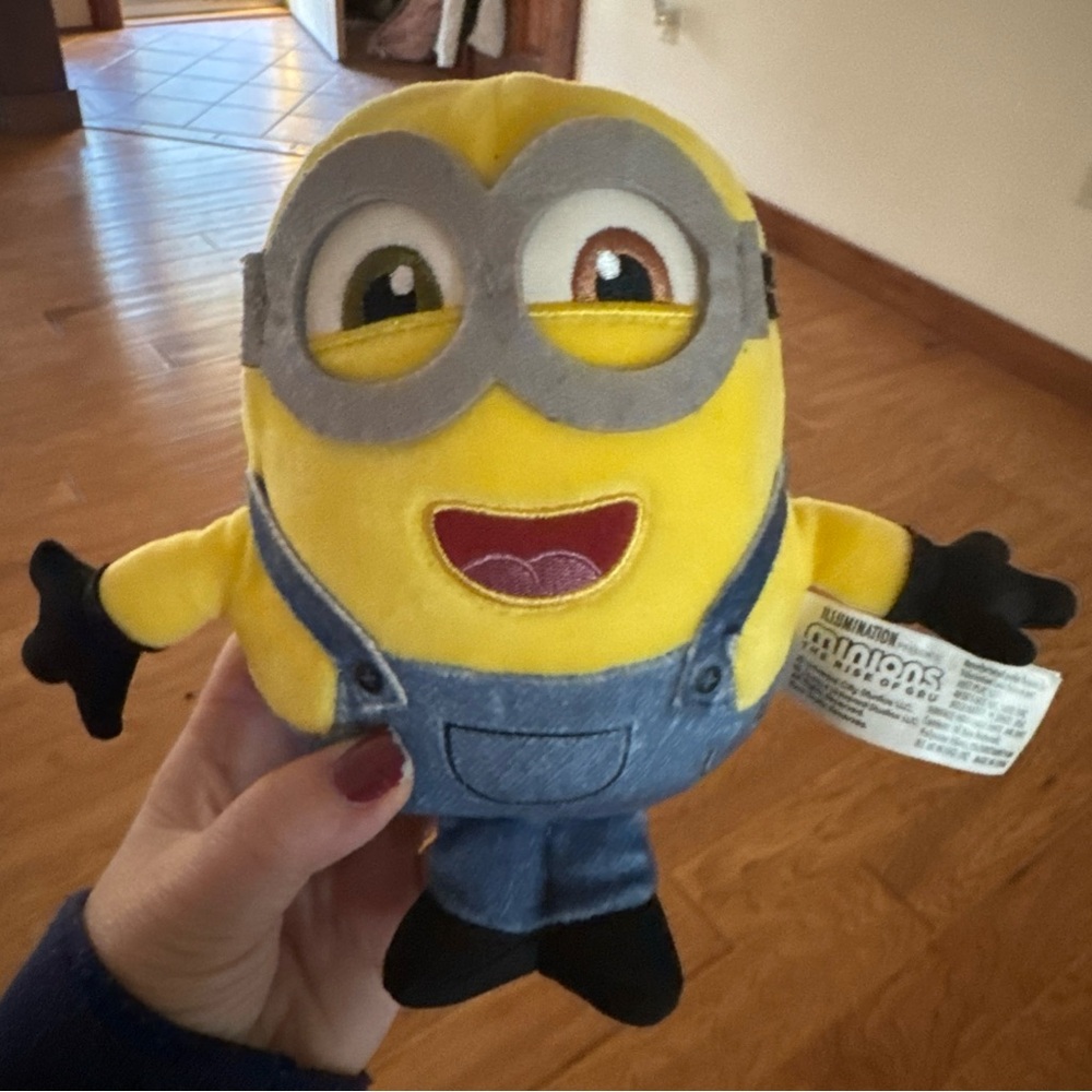 Illumination Rise Of Gru Minions Series Plush 7” Dave Or Bob Minion Denim Bibs